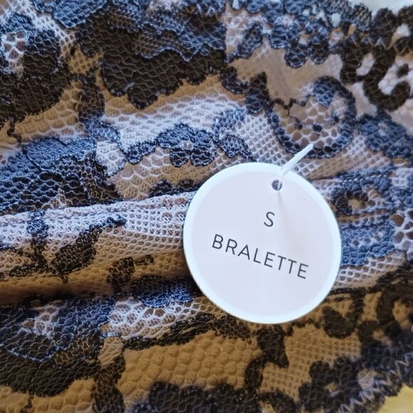 Forever 21 Halter Lace Bralette Mauve Charcoal Sz Small NWT - Picture 3 of 7